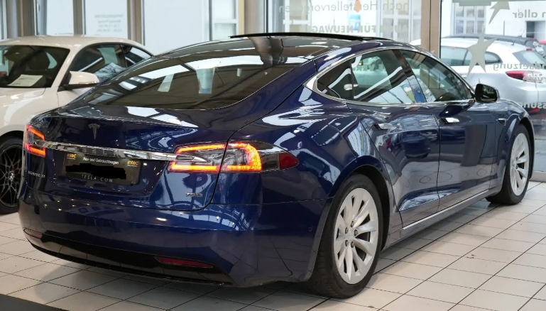 TESLA MODEL S (01/02/2019) - 